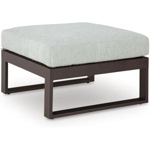 Signature Design by Ashley Beachloft Symmetrical Casual 5-Piece Outdoor Sectional with Cushion and 5 Throw Pillows, Light Gray(Ottoman)