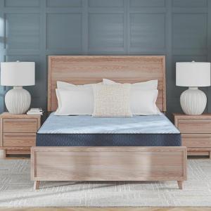 Signature Design by Ashley Peak 2.0 10 Hybrid 10 Inch Medium Mattress with Edge Support for Cool Sleep, Queen